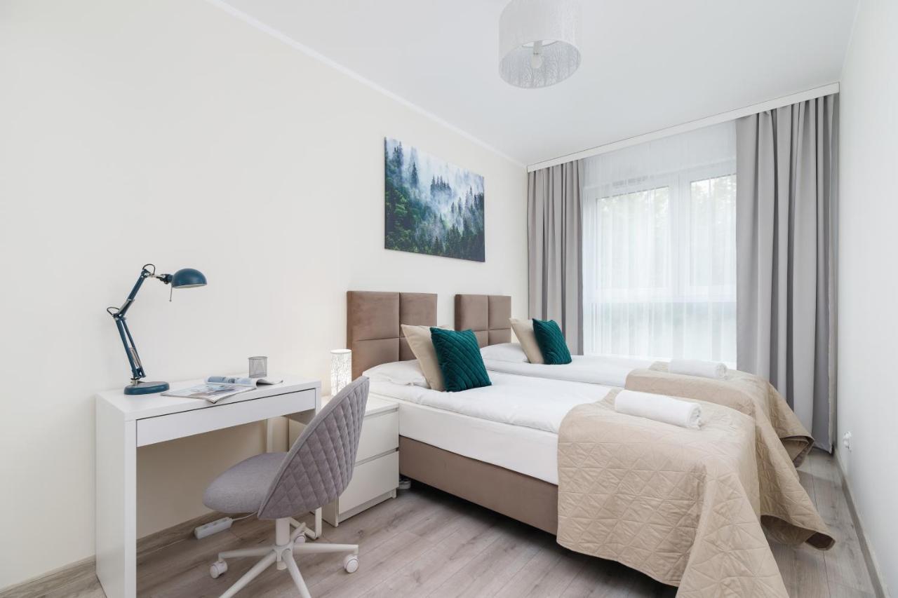 W Parku Lotnikow Apartments Tauron Arena By Noclegi Renters Krakkó Kültér fotó