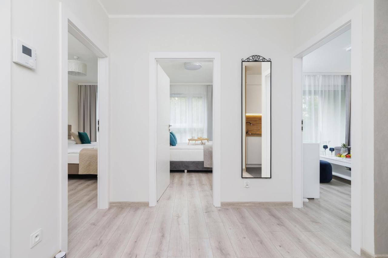 W Parku Lotnikow Apartments Tauron Arena By Noclegi Renters Krakkó Kültér fotó
